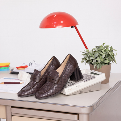 Journee MALLEAH BLOCK HEEL LOAFERS - Chocolate Woven