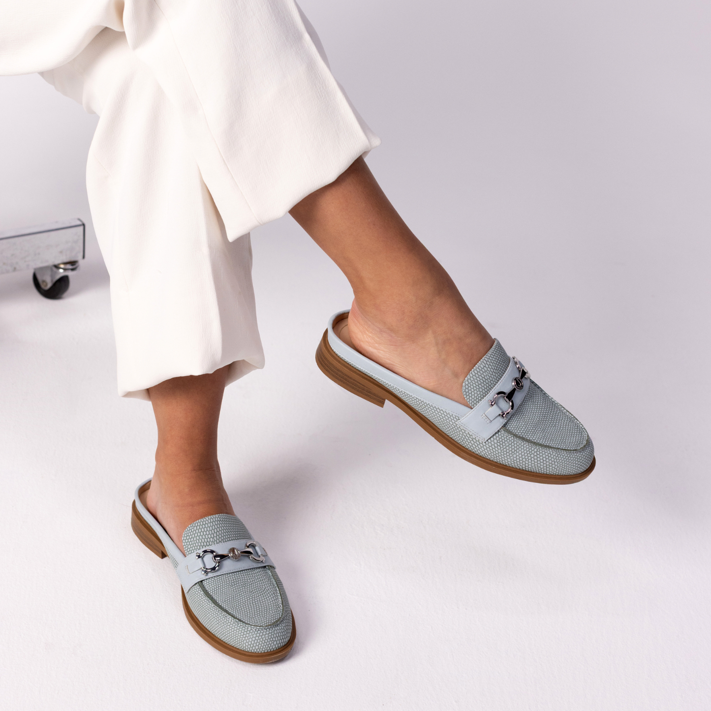 Journee RAYLA SLIP ON LOAFERS - Blue Lizard