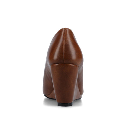 Journee DANIKA DRESS WEDGES - Cognac