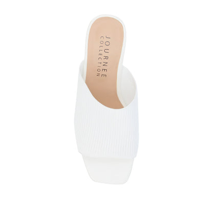 Journee LORENNA MULE BLOCK HEELS IN KNIT FABRIC - White