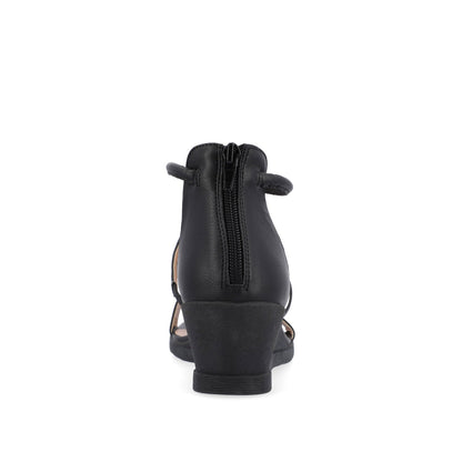 Journee TRAYLE GLADIATOR SANDALS IN VEGAN LEATHER - Black PU