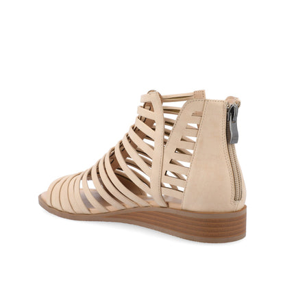 Journee DELILAH GLADIATOR SANDALS IN VEGAN LEATHER - Nude