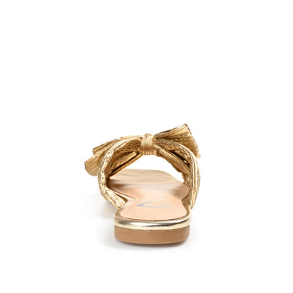 Journee SERLINA PLEATED SLIDE SANDALS IN FOIL - Gold PU 2