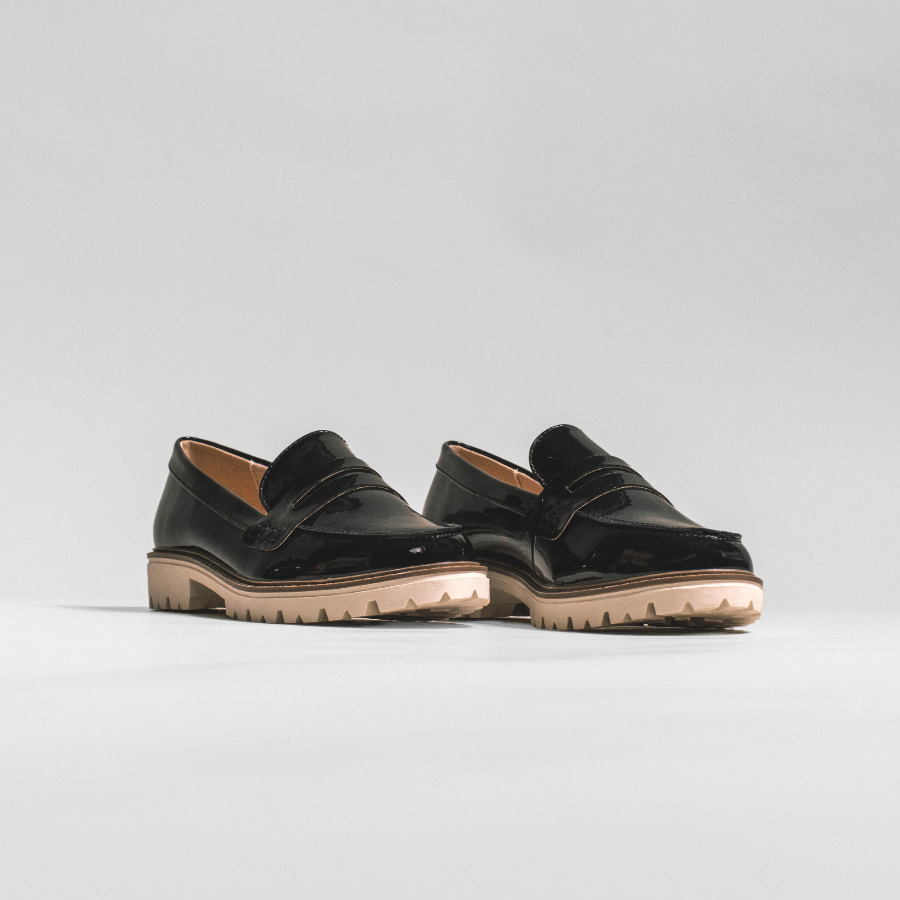 Journee KENLY LOAFER FLATS IN SNAKE - Tan Snake