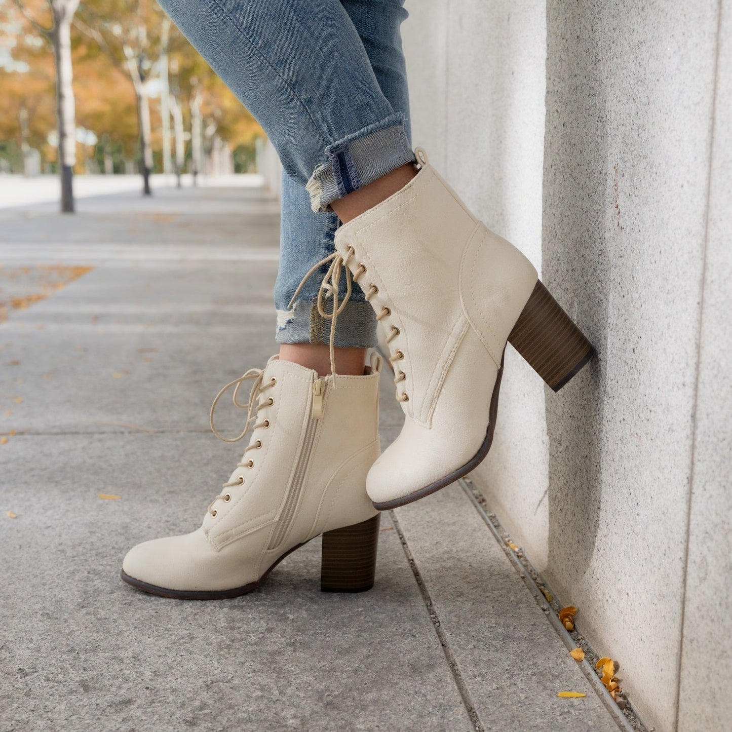 Journee BAYLOR LACE-UP BOOTIES IN WIDE - Bone Faux Suede