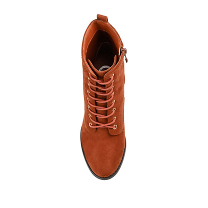 Journee BAYLOR LACE-UP BOOTIES IN WIDE - Rust Faux Suede