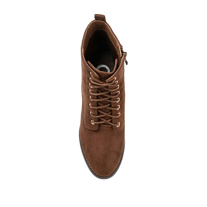 Journee BAYLOR LACE-UP BOOTIES IN WIDE - Brown Faux Suede