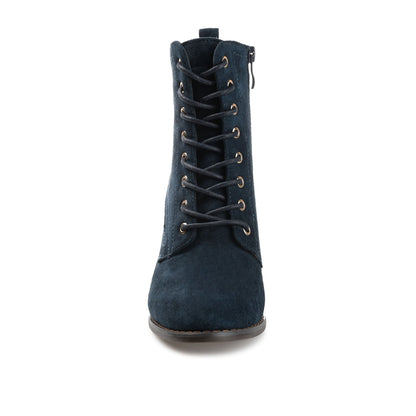 Journee BAYLOR LACE-UP BOOTIES IN WIDE - Navy Faux Suede