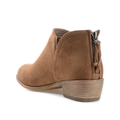 Journee LIVVY FAUX SUEDE ZIP-UP BOOTIES IN WIDE - Taupe