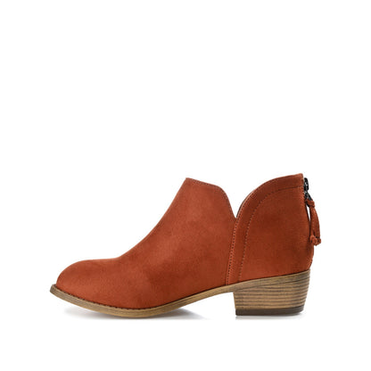 Journee LIVVY FAUX SUEDE ZIP-UP BOOTIES IN WIDE - Clay