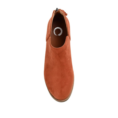 Journee LIVVY FAUX SUEDE ZIP-UP BOOTIES IN WIDE - Clay