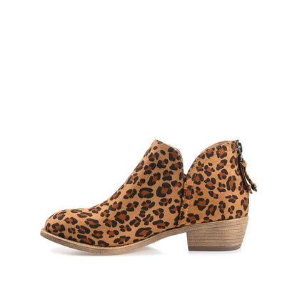 Journee LIVVY FAUX SUEDE ZIP-UP BOOTIES IN WIDE - Leopard