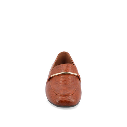 Journee WRENN PRINTED LOAFER FLATS IN WIDE - Tan Lizard