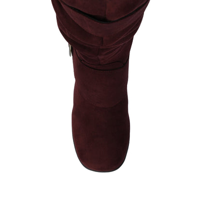 Journee JESTER KNEE HIGH BOOTS IN WIDE CALF - Oxblood Faux Suede