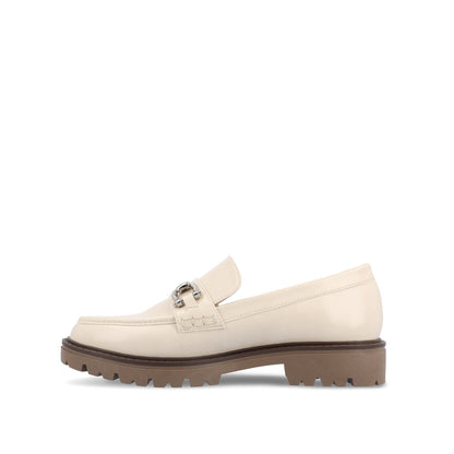 Journee JESSAMEY HORSE BIT LOAFER FLATS - Off White Vegan Leather