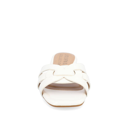Journee ARRINA BASIC PATENT SLIDE SANDALS IN WIDE - White Patent