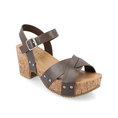 Journee VALENTINA HEELED SANDALS IN VEGAN LEATHER - Brown