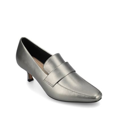 Journee CELINA KITTEN LOAFER HEELS IN CROCO STATEMENT - Pewter