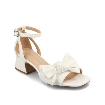Journee ZEVI STRAPPY BLOCK HEELS IN VEGAN LEATHER - White PU