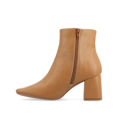 Journee HAYLINN VEGAN LEATHER BOOTIES IN WIDE - Tan PU