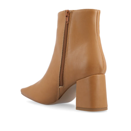 Journee HAYLINN VEGAN LEATHER BOOTIES IN WIDE - Tan PU