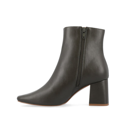 Journee HAYLINN VEGAN LEATHER BOOTIES IN WIDE - Green PU