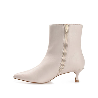 Journee ARELY POINTED TOE BOOTIES IN WIDE - Stone PU