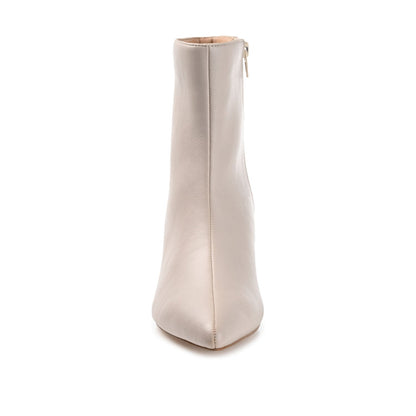 Journee ARELY POINTED TOE BOOTIES IN WIDE - Stone PU