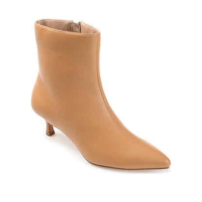 Journee ARELY POINTED TOE BOOTIES IN WIDE - Tan PU