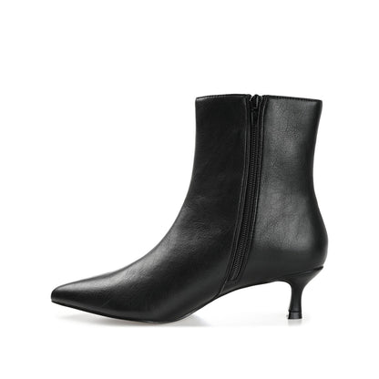 Journee ARELY POINTED TOE BOOTIES IN WIDE - Black PU