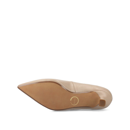 Journee PAMMIE KITTEN HEELS IN VEGAN LEATHER - Taupe PU