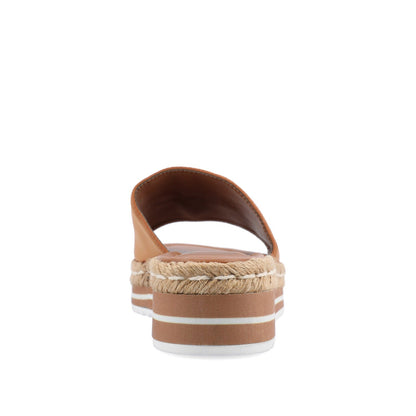 Journee ROSEY ESPADRILLE WEDGE HEELED SLIDE SANDALS - Tan