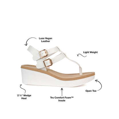 Journee BIANCA WEDGE HEELED SANDALS IN VEGAN LEATHER - White PU