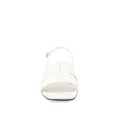 Journee TABATHA LOW BLOCK HEELS IN VEGAN LEATHER - White