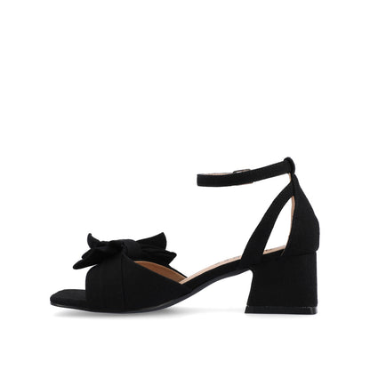 Journee ZEVI STRAPPY BLOCK HEELS IN FABRIC - Black Fabric