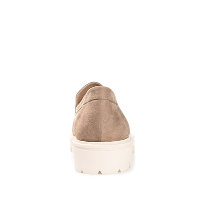 Journee ERIKA LOAFER FLATS IN FAUX SUEDE - Taupe Suede