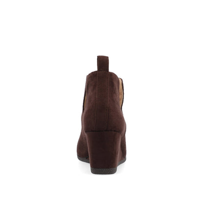 Journee MYLEE WEDGE HEELED BOOTIES IN WIDE - Brown