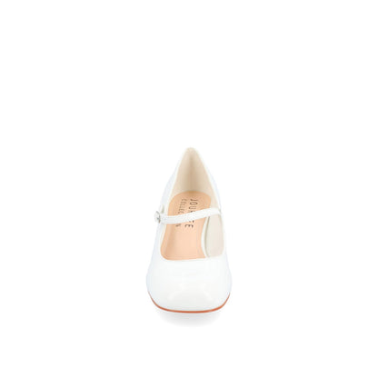 Journee OKENNA MARY JANE PUMP HEELS IN WIDE - White