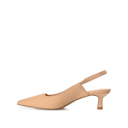 Journee PAULINA STATEMENT KITTEN HEELS IN WIDE - Tan