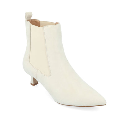 Journee TENLEE CHELSEA BOOTIES IN WIDE - Ivory Faux Suede