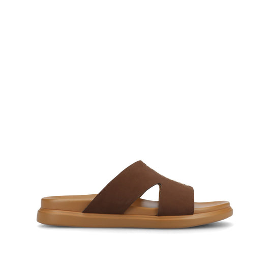 Journee MISEY SINGLE BAND SLIP ON SANDALS - Brown