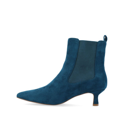 Journee TENLEE CHELSEA BOOTIES IN WIDE - Blue Faux Suede