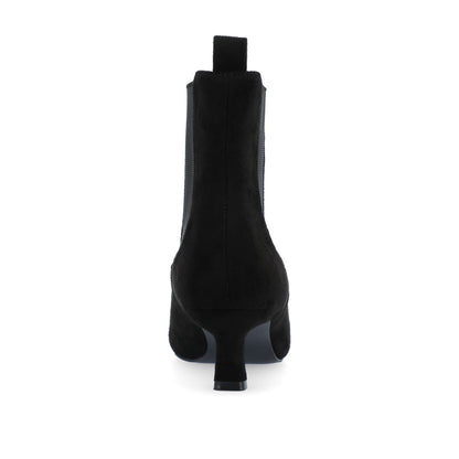 Journee TENLEE CHELSEA BOOTIES IN WIDE - Black Faux Suede