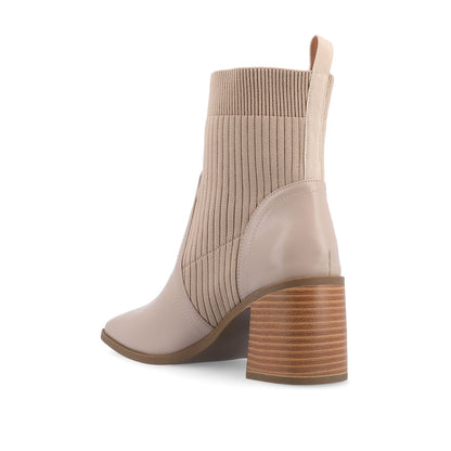 Journee HARLOWE CHELSEA BOOTIES IN WIDE - Taupe