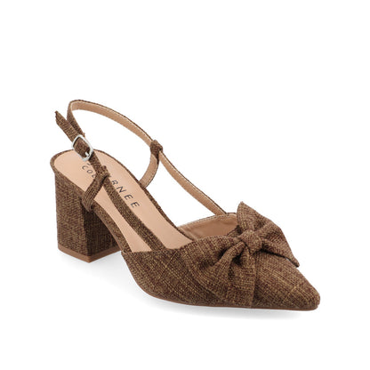 Journee TAILYNN BLOCK PUMP HEELS IN WIDE - Brown Linen