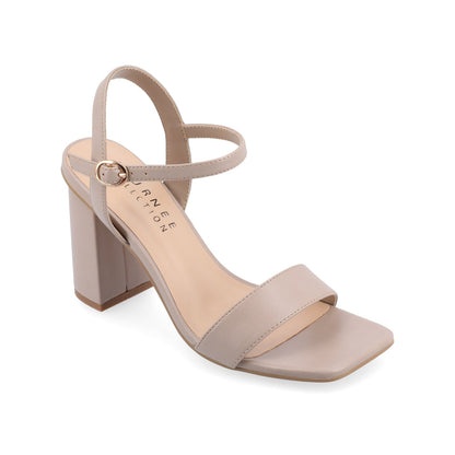 Journee TIVONA STRAPPY BLOCK HEELS IN STATEMENT - Taupe