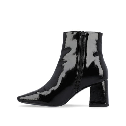 Journee HAYLINN SQUARE TOE BOOTIES IN WIDE WIDTH - Black Patent