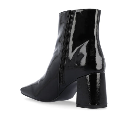 Journee HAYLINN SQUARE TOE BOOTIES IN WIDE WIDTH - Black Patent