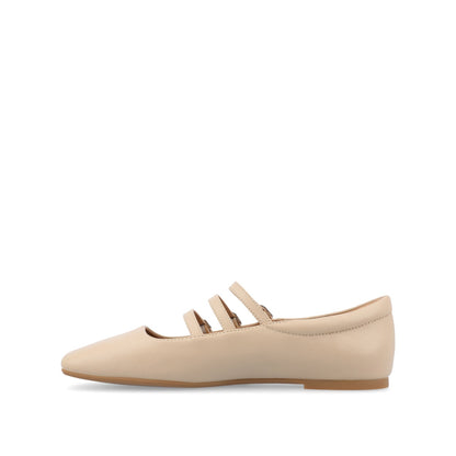 Journee DARLIN VEGAN LEATHER FLATS IN WIDE - Nude