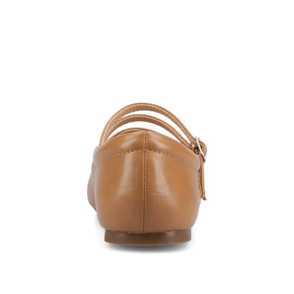 Journee DARLIN VEGAN LEATHER FLATS IN WIDE - Tan